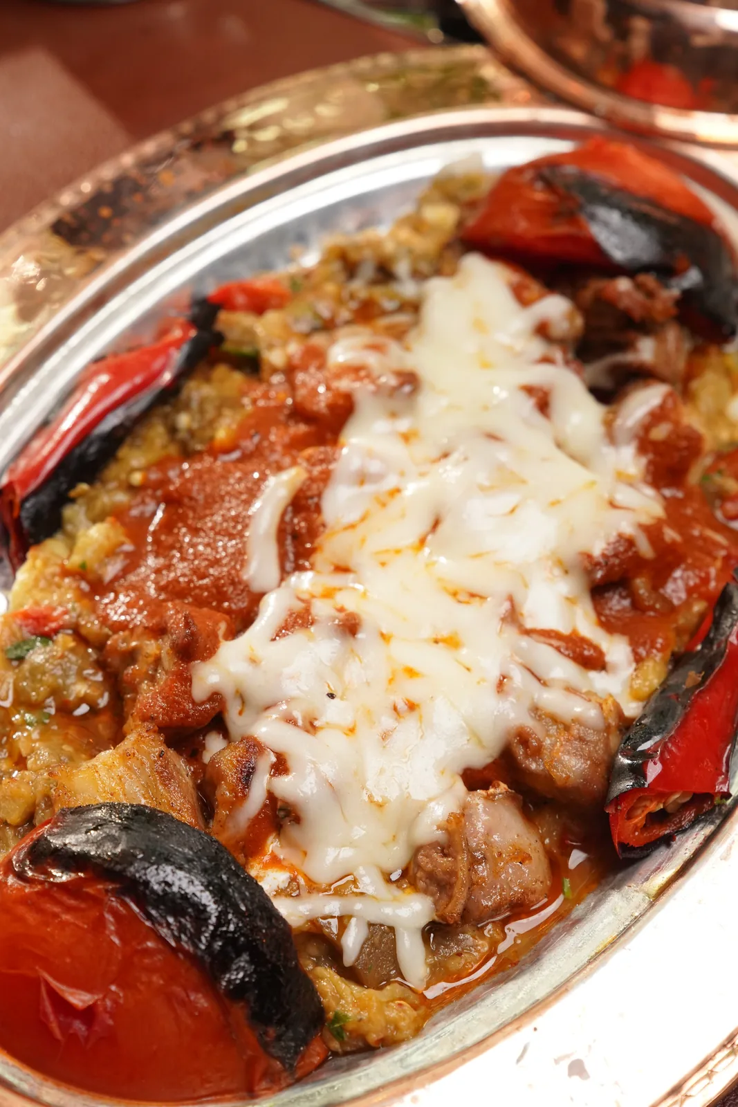 Tavacı Abdullah Kaşarlı Tepsi Kebabı