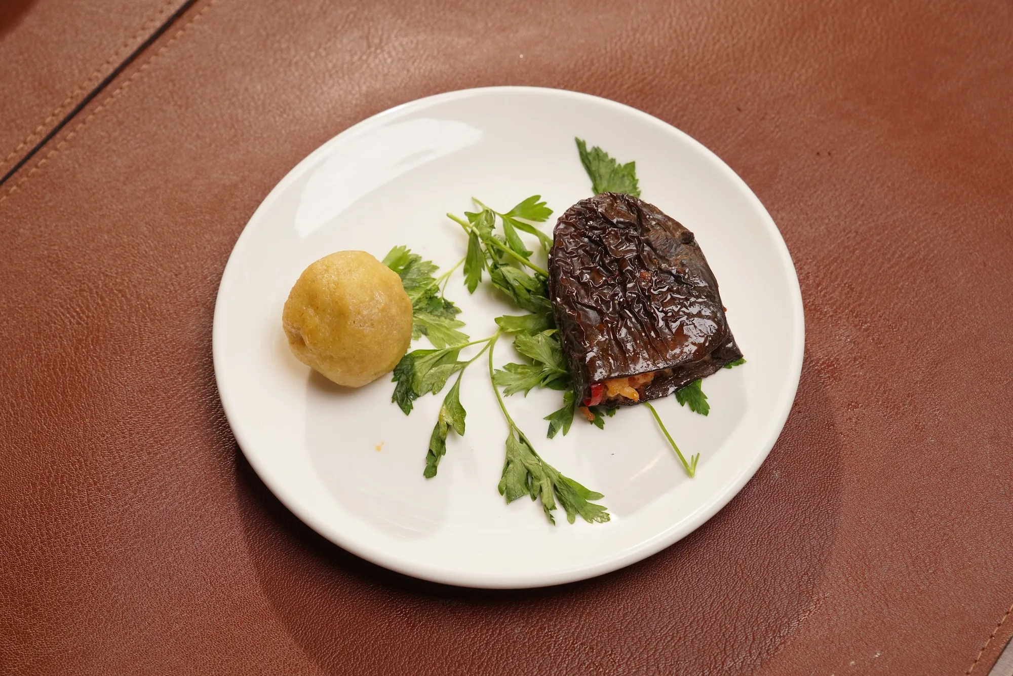 Tavacı Abdullah kuru dolma porsiyon sunumu